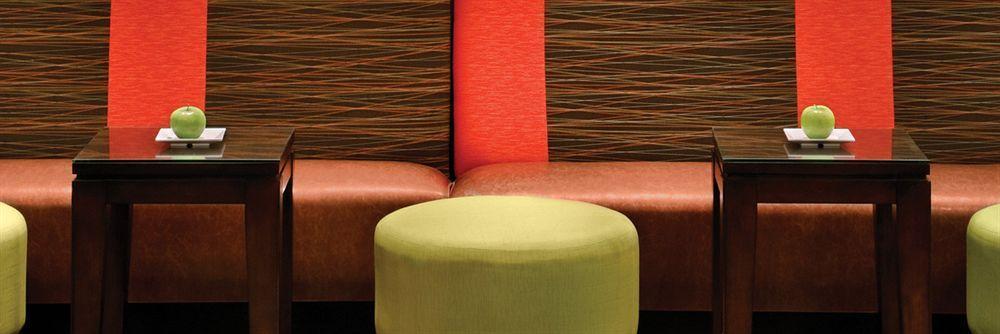 Hyatt Place Chicago-South/University Medical Center Bagian luar foto